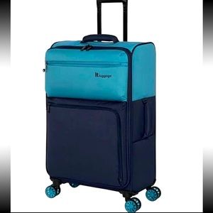 IT Luggage 27” 4 Wheel Roller NWT
